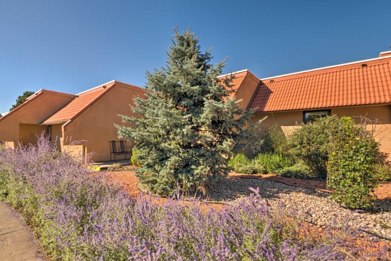 Bright Ruidoso Condo With Deck And Golf Course Views! 외부 사진